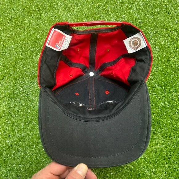 Detroit Red Wings Vintage 90's Snapback Hockey Hat - Picture 2 of 5